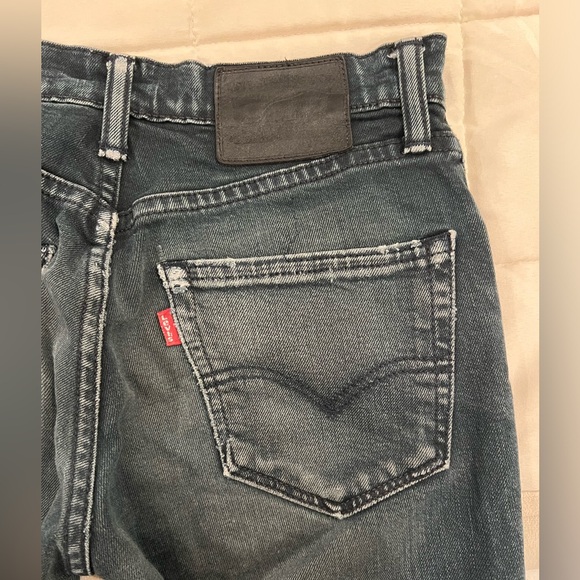 Levi’s Men’s Dark Denim Jeans | 27 X 30 | Zipper Fly | Great Condition - Picture 8 of 13